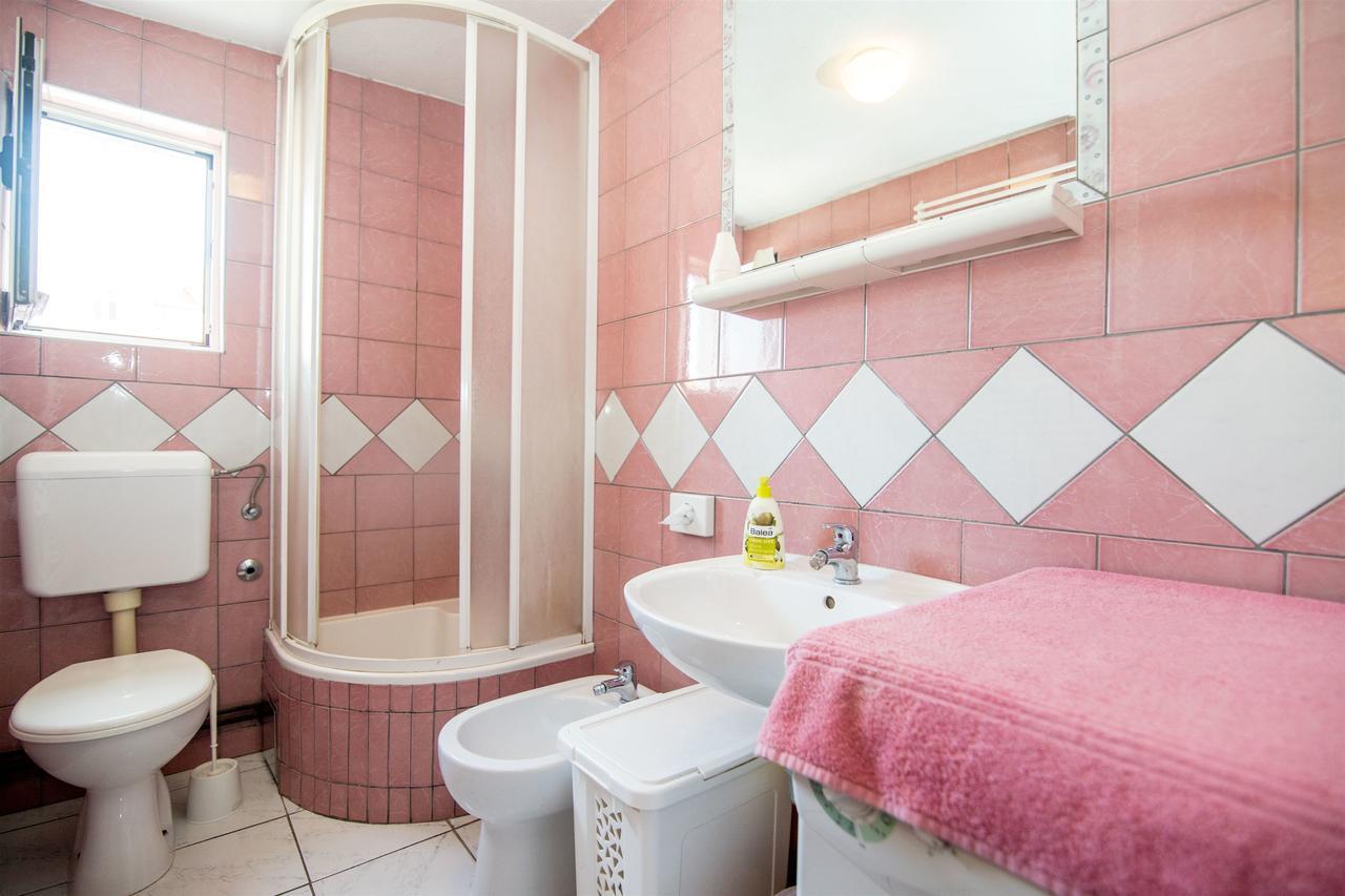 Apartment And Rooms Ruza Trogir Ngoại thất bức ảnh